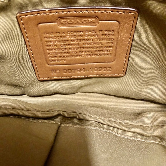 Coach Logo Handbag (Chelsea) - Picture 3 of 3